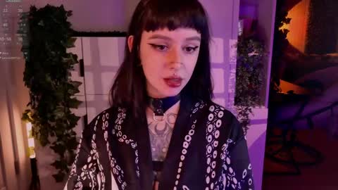 Mika online show from March 30, 2026, 6:42 pm