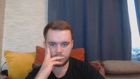 Snapshot of hugo__brad chatting on December 8, 2024, 12:19 pm Hugo online show from December 8, 2024, 12:19 pm