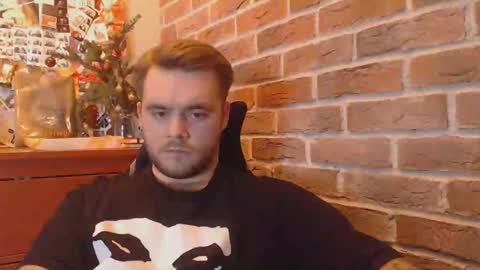 Snapshot of hugo__brad chatting on January 12, 2025, 9:19 pm Hugo online show from January 12, 2025, 9:19 pm