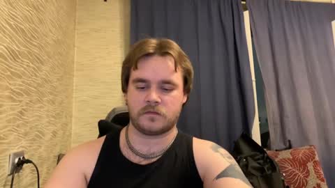 Snapshot of hugo__brad chatting on March 2, 2026, 4:25 pm Hugo online show from March 2, 2026, 4:25 pm