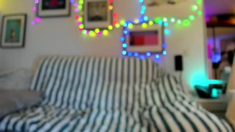 Hugo online show from December 18, 2024, 9:18 pm