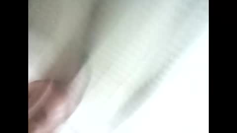 hugopaqui57 online show from January 11, 2026, 11:10 pm