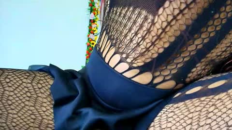 Snapshot of huila97 chatting on May 26, 2026, 1:01 am elecktra12 online show from May 26, 2026, 1:01 am