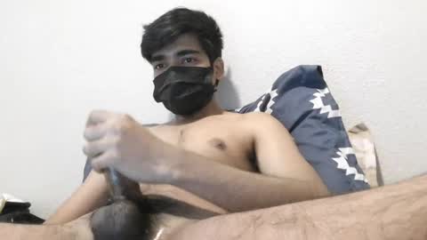 hulkyking1812000 online show from June 6, 2026, 10:25 pm