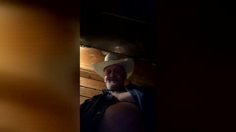 Snapshot of hung34u chatting on April 8, 2026, 8:25 am hung34u online show from April 8, 2026, 8:25 am