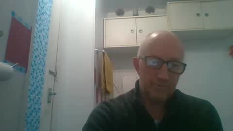 Snapshot of hung69foryou chatting on December 15, 2024, 3:09 pm hung69foryou online show from December 15, 2024, 3:09 pm