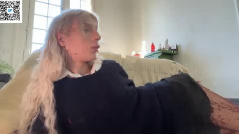 Alice help me reach 100 likes  online show from April 24, 2026, 5:15 pm