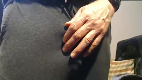 Snapshot of hung_hot_fit10 chatting on May 9, 2026, 8:47 pm Big uncut cock dripping online show from May 9, 2026, 8:47 pm