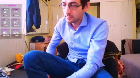 Snapshot of hungeddy chatting on February 1, 2026, 8:57 am Eddy online show from February 1, 2026, 8:57 am