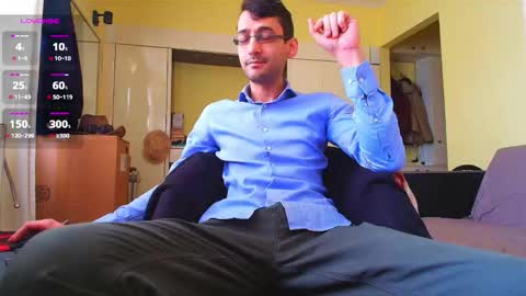 Snapshot of hungeddy chatting on February 18, 2026, 9:05 am Eddy online show from February 18, 2026, 9:05 am