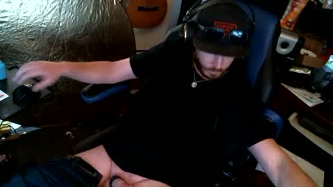 HungGinger4U online show from January 4, 2025, 10:13 pm