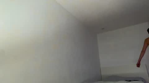 hungstud05 online show from July 29, 2026, 3:43 pm