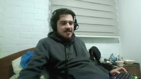 Snapshot of hungweeb chatting on April 24, 2026, 1:30 am Rod online show from April 24, 2026, 1:30 am