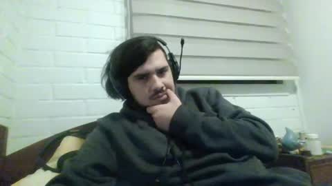 Snapshot of hungweeb chatting on May 30, 2026, 3:36 am Rod online show from May 30, 2026, 3:36 am