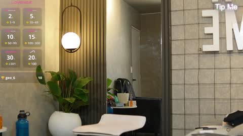 hunk_ryan online show from January 5, 2025, 3:55 pm