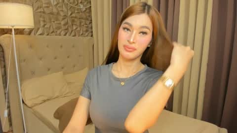 hunkhomerontop online show from April 30, 2026, 9:04 am