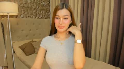 hunkhomerontop online show from June 2, 2026, 9:11 am