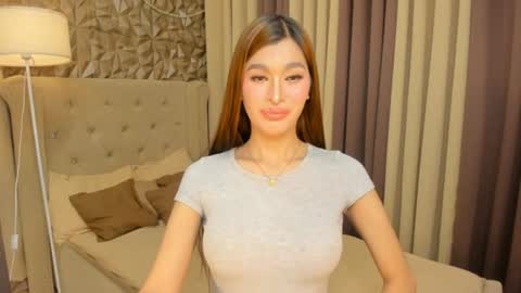 hunkhomerontop online show from June 10, 2026, 8:13 am