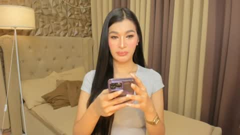 hunkhomerontop online show from July 9, 2026, 8:40 am