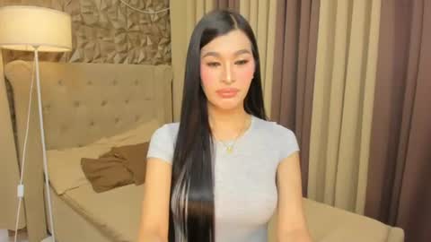 hunkhomerontop online show from July 11, 2026, 8:39 am