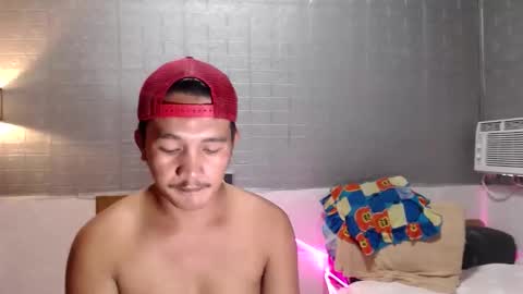 hunkylloyd online show from March 2, 2026, 5:08 am