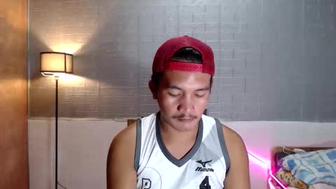 hunkylloyd online show from March 2, 2026, 7:54 pm