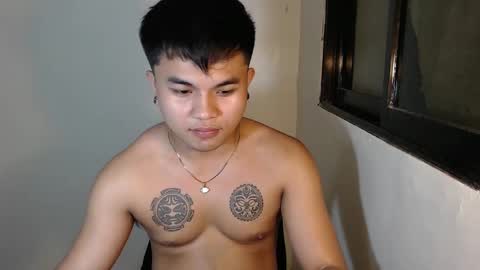 hunkyzeus online show from January 8, 2025, 6:09 pm