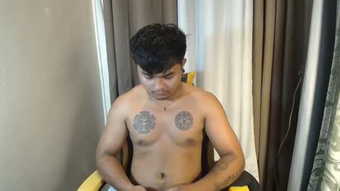 Snapshot of hunkyzeus chatting on May 1, 2026, 4:39 am hunkyzeus online show from May 1, 2026, 4:39 am