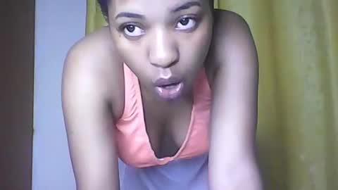 Snapshot of hunsweetpie chatting on September 9, 2025, 3:28 am hunsweetpie online show from September 9, 2025, 3:28 am