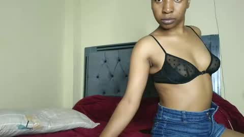 hunsweetpie online show from March 15, 2026, 7:03 am