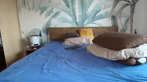 Hunter Bridges online show from November 16, 2025, 10:54 am