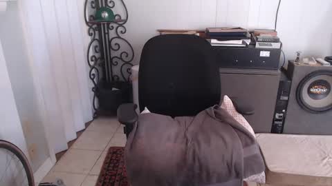 Hunter XX 420 online show from January 22, 2025, 5:28 pm