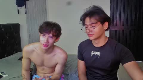 Snapshot of husband_xxx chatting on December 2, 2025, 6:03 pm husband_xxx online show from December 2, 2025, 6:03 pm