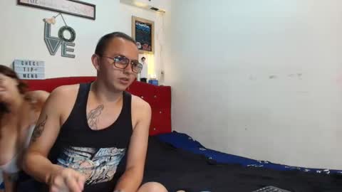 husbands_horny online show from September 12, 2025, 5:35 pm