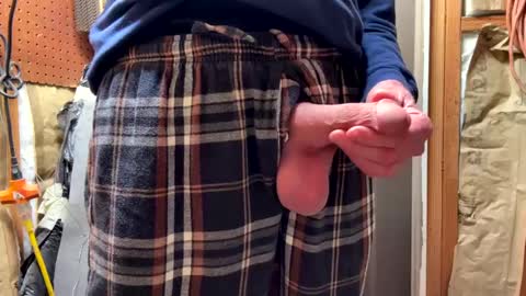 huskey300 online show from January 2, 2025, 4:09 am