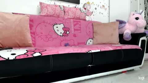 Kayla online show from October 12, 2025, 2:43 am