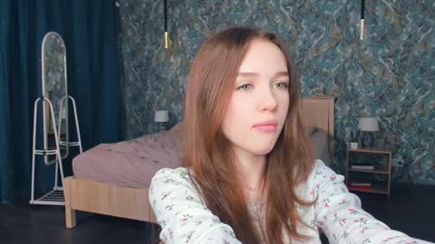 Lily online show from June 6, 2026, 7:13 am
