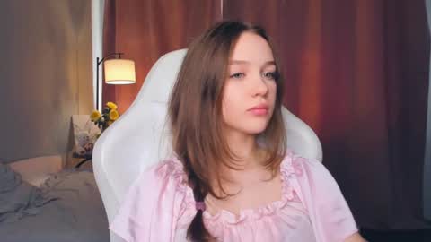 Lily online show from July 2, 2026, 7:14 am