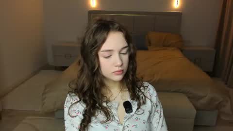 Lily online show from July 19, 2026, 7:12 am