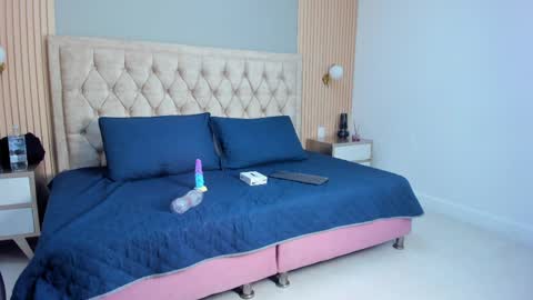 hxxyro online show from March 30, 2026, 1:12 pm