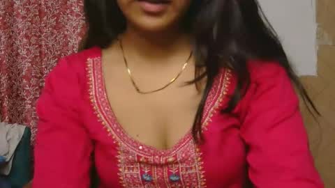 Snapshot of hy_siry chatting on May 4, 2026, 7:37 am Siry online show from May 4, 2026, 7:37 am