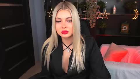 Snapshot of hyileyclark chatting on April 18, 2026, 9:24 am hyileyclark online show from April 18, 2026, 9:24 am