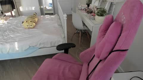 Snapshot of hyorinmaruu chatting on October 20, 2025, 10:27 am maru online show from October 20, 2025, 10:27 am