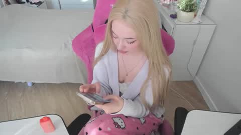 Snapshot of hyorinmaruu chatting on October 29, 2025, 7:32 am maru online show from October 29, 2025, 7:32 am