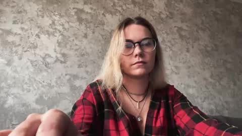Snapshot of hypnosedesire chatting on May 11, 2026, 9:37 am hypnosedesire online show from May 11, 2026, 9:37 am