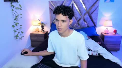 Snapshot of hyunjin_sun chatting on October 3, 2025, 10:07 pm Son Hyunjin online show from October 3, 2025, 10:07 pm