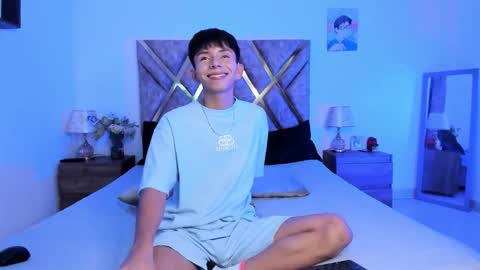 Snapshot of hyunjin_sun chatting on October 19, 2025, 8:42 pm Son Hyunjin online show from October 19, 2025, 8:42 pm