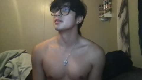 hyunluv online show from October 20, 2025, 6:25 am