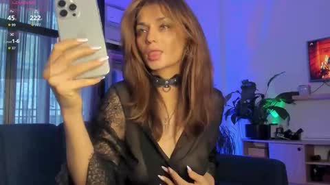 i___love__you online show from March 8, 2026, 7:23 am