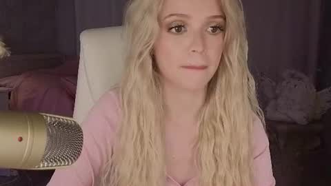 Snapshot of i__am_joss chatting on July 1, 2026, 9:47 pm Joselle online show from July 1, 2026, 9:47 pm